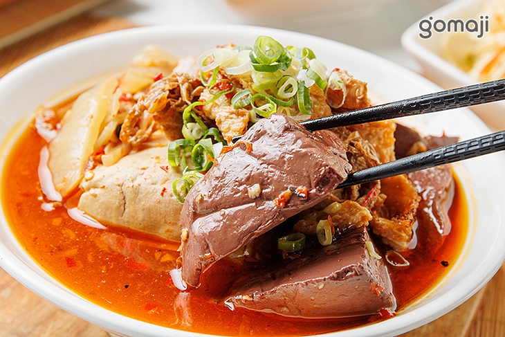 麻辣臭豆腐鴨血