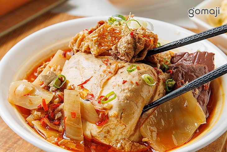麻辣臭豆腐鴨血