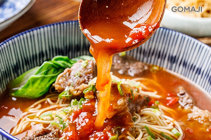 (湯底：番茄+口感：牛肉+主食：手工麵) 