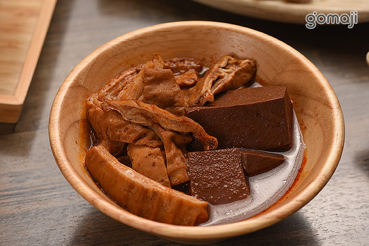 麻辣肥腸鴨血