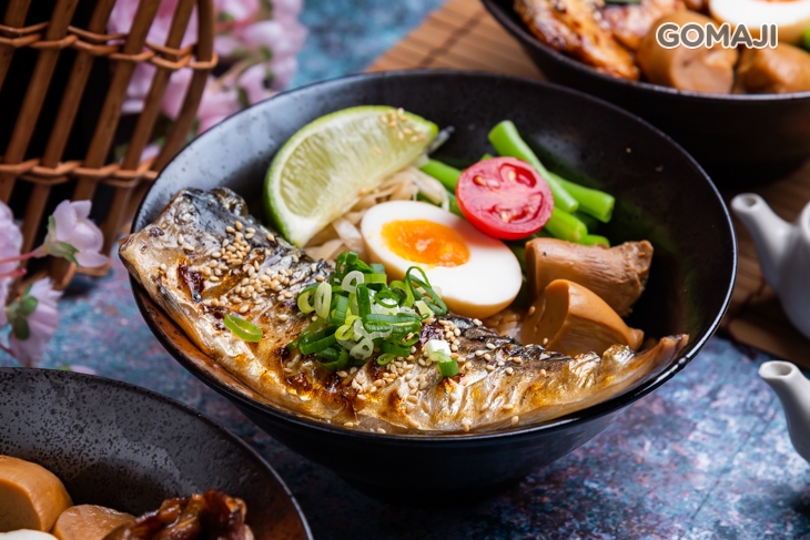 挪威鯖魚丼飯
