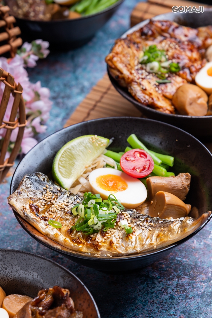 挪威鯖魚丼飯