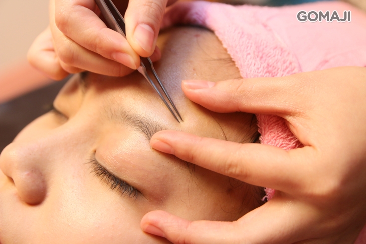 全臉黑頭粉刺痘痘清潔(依個人膚況而定)