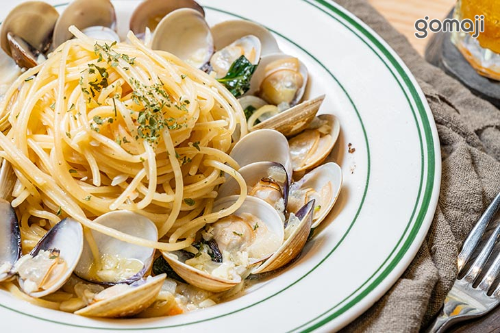 滿滿蛤蜊義大利麵