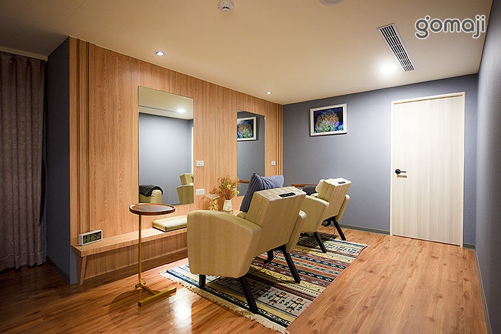  多采多姿頭皮管理(新竹巨城店) 