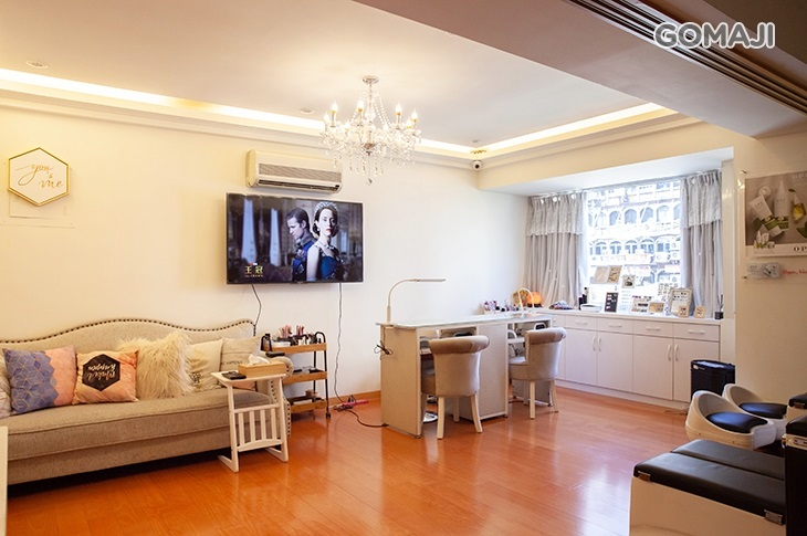 梵莎鍶藝術指睫