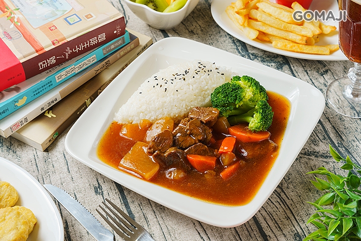 秘燉紅燒牛腩飯