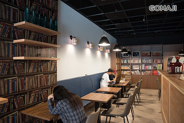 銅鑼灣書店咖啡廳(三重自強店)環境