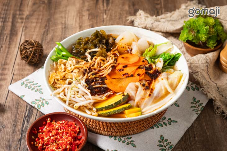 四川麻辣蔬菜麵