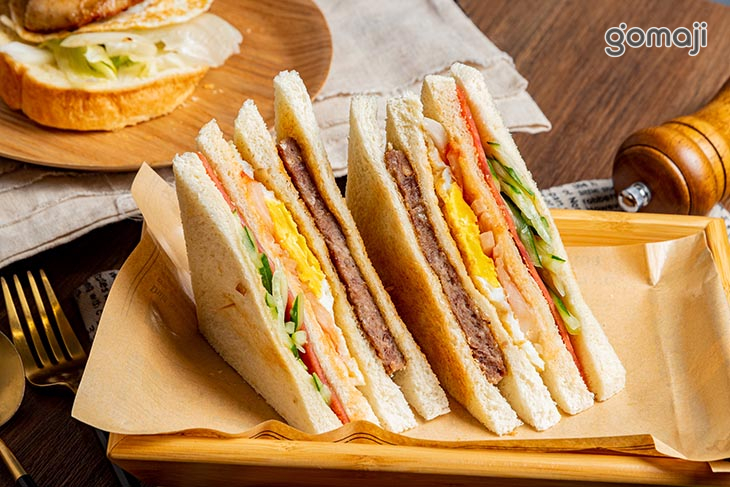 總匯三明治(牛肉總匯)