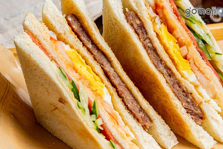 總匯三明治(牛肉總匯)