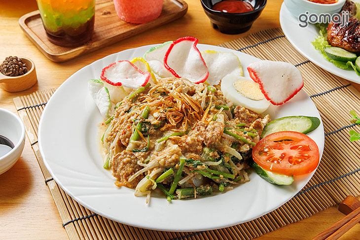 印尼沙拉(米糕+蔬菜)