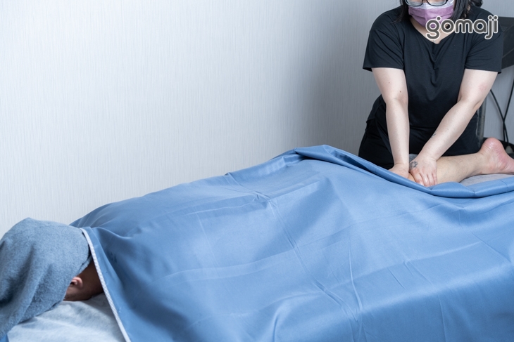 中式經絡全背精油按摩