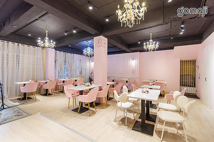Douwa Koti Maid Cafe