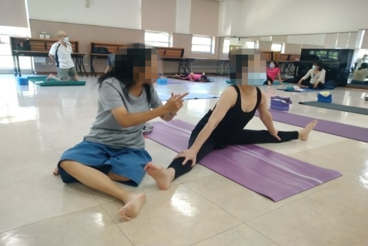 （協助參與瑜珈課程-手語翻譯）