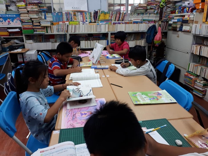 台東愛子書屋弱勢兒少課後照顧