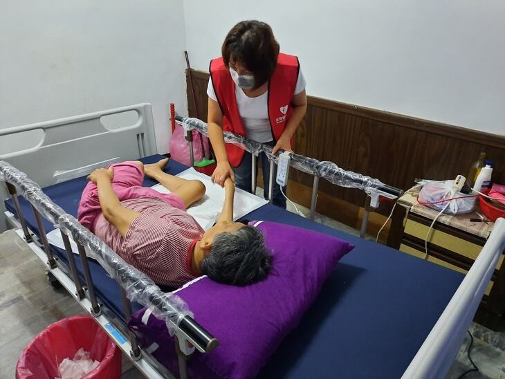 社團法人高雄市彼愛關懷協會 