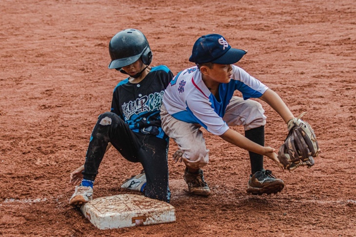 讓愛飛揚-鳳梨盃公益棒球邀請賽
