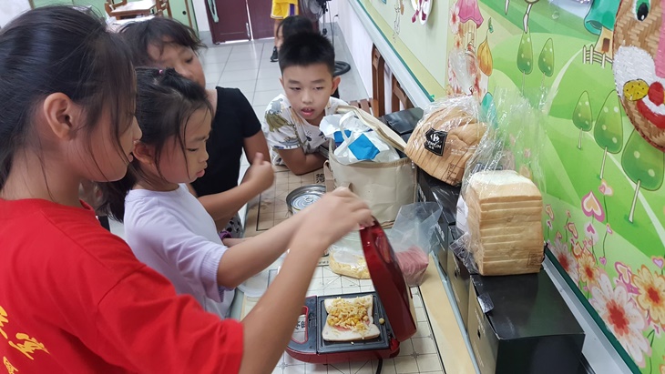 社團法人宜蘭縣愛加倍關懷協會