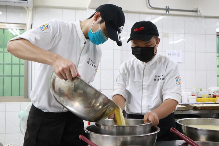 社團法人屏東縣城市福音全人關懷協會