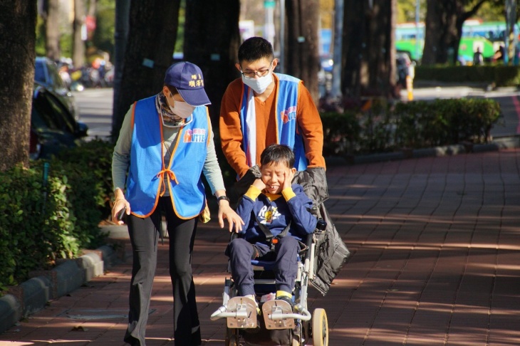 社團法人台灣視多障協會