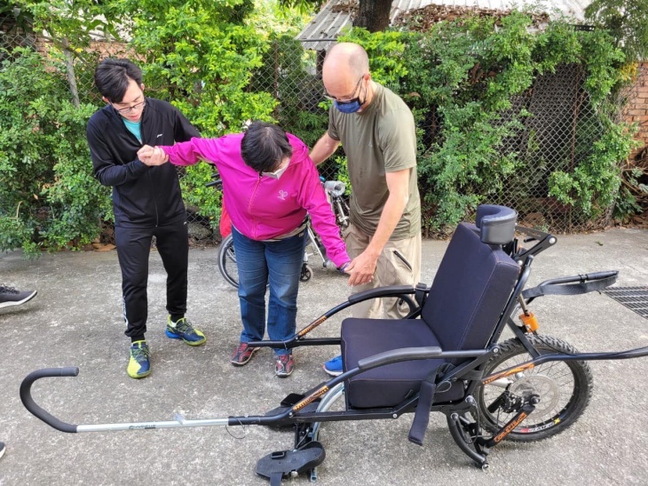 台灣多元探索教育協會