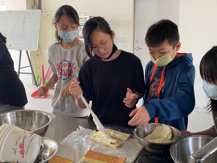 社團法人雲林縣臺西鄉台西讚發展協會