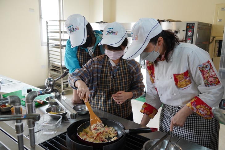 社團法人雲林縣臺西鄉台西讚發展協會