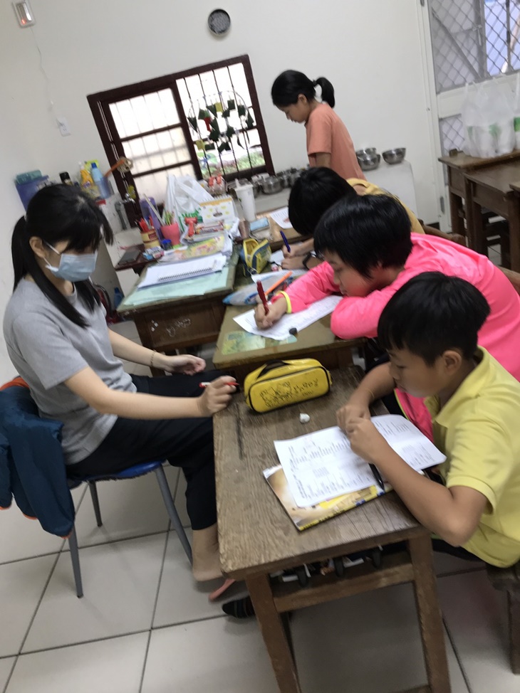 屏東縣萬巒鄉快樂關懷協會