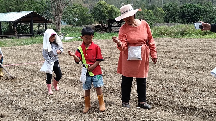 社團法人台灣社區互助照顧行動協會