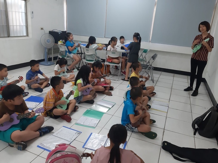 中華晨光全人關懷協會