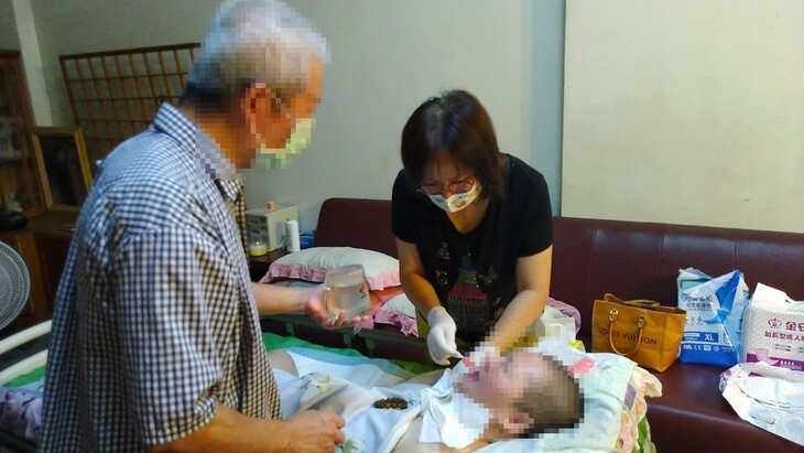 社團法人嘉義縣紫藤婦幼關懷協會