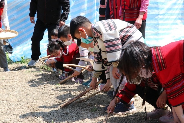 南投縣原住民全人關懷協會