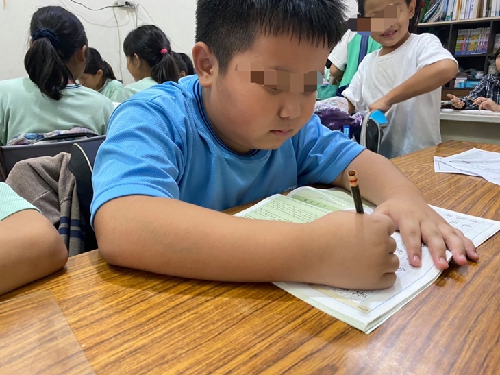 臺灣基督教愛豐盛全人關懷協會 