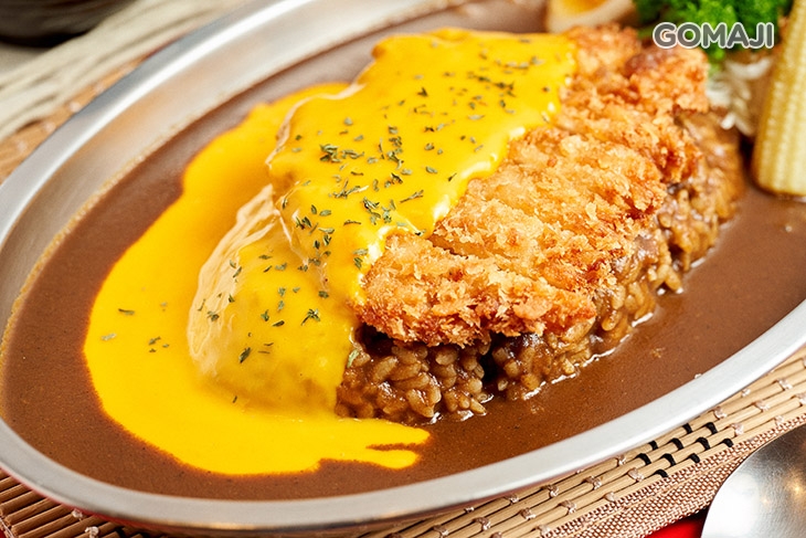  溶岩起司炸豬排咖哩飯