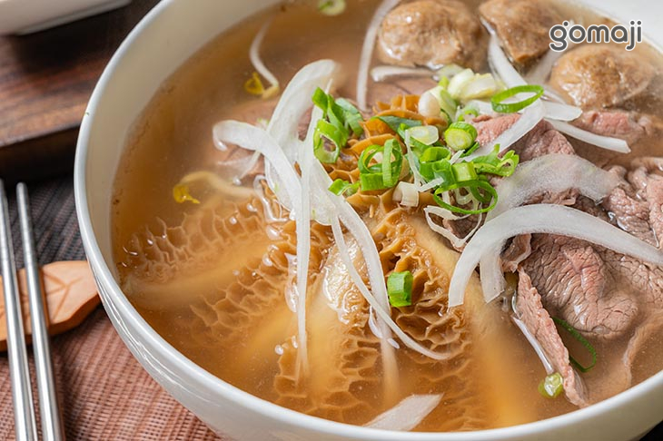 清燉招牌綜合牛肉河粉