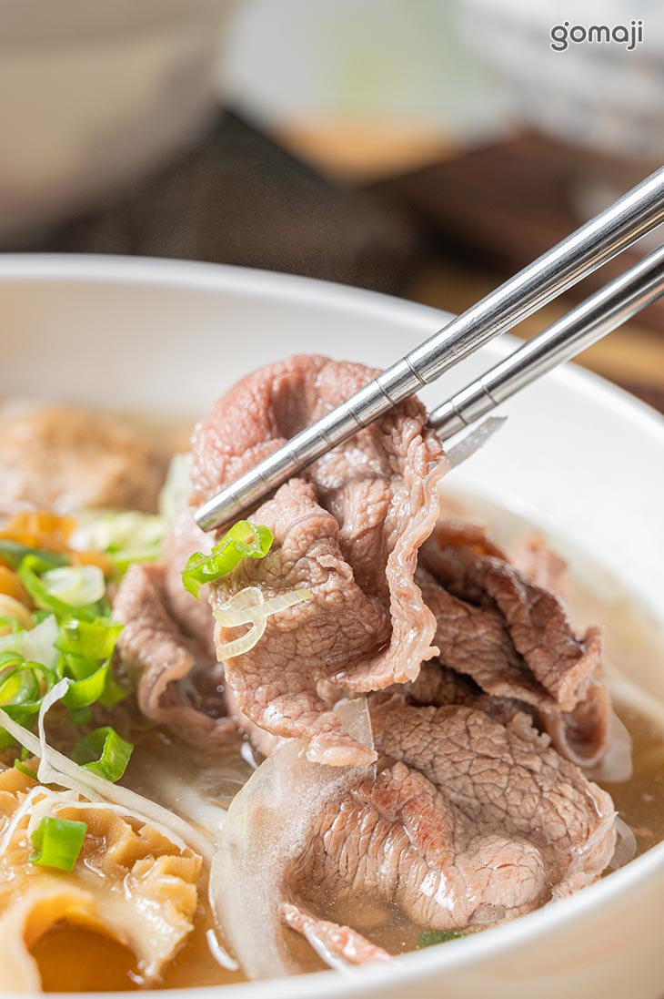 清燉招牌綜合牛肉河粉