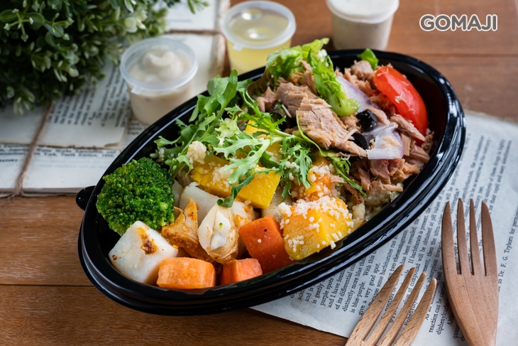  中沙拉（香烤舒伯特、南瓜古斯古斯、金槍魚）