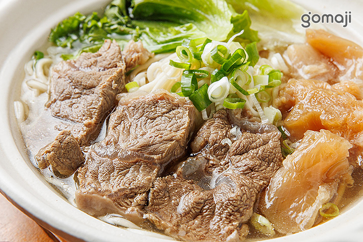 清燉茶汁筋肉麵