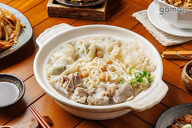 砂鍋杏仁排骨餛飩