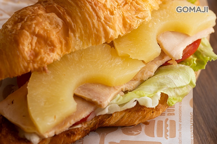 夏威夷燻雞可頌盤餐 