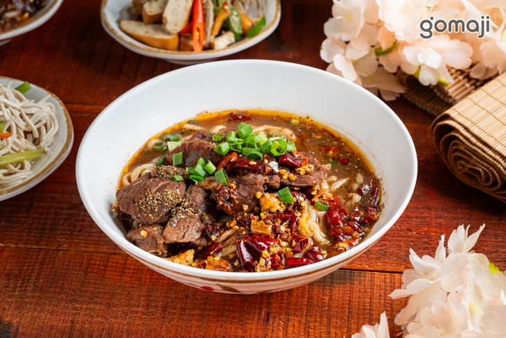 椒麻牛肉麵