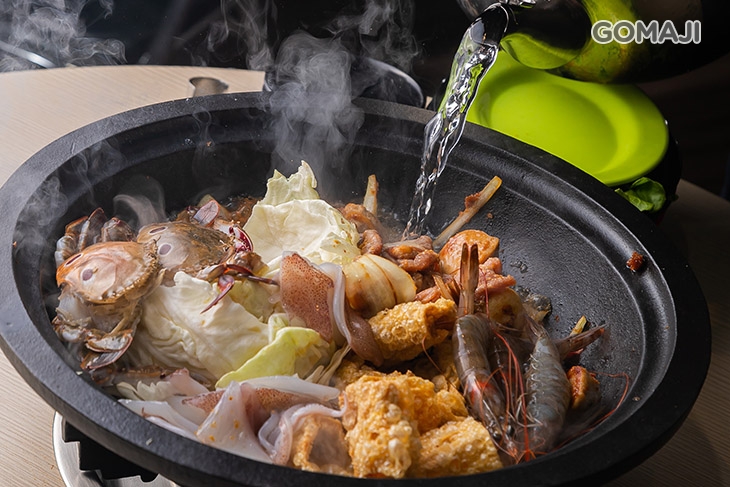 小樓自助石頭火鍋