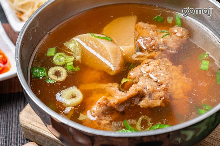 蘿蔔排骨酥湯