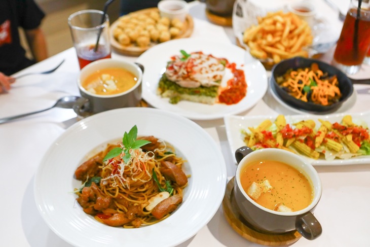 二大一小歡樂家庭餐