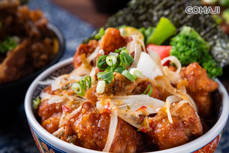 南蠻椒麻地雞丼