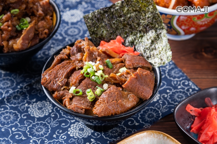 大腕紅燒膠原牛肉丼