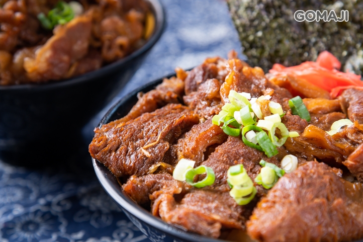 大腕紅燒膠原牛肉丼