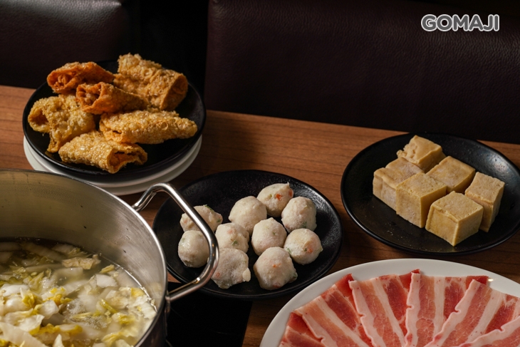 經典拼盤一份(含丸子、豆皮、凍豆腐)