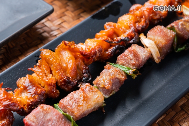 骰子牛肉串、太監嫩雞皮